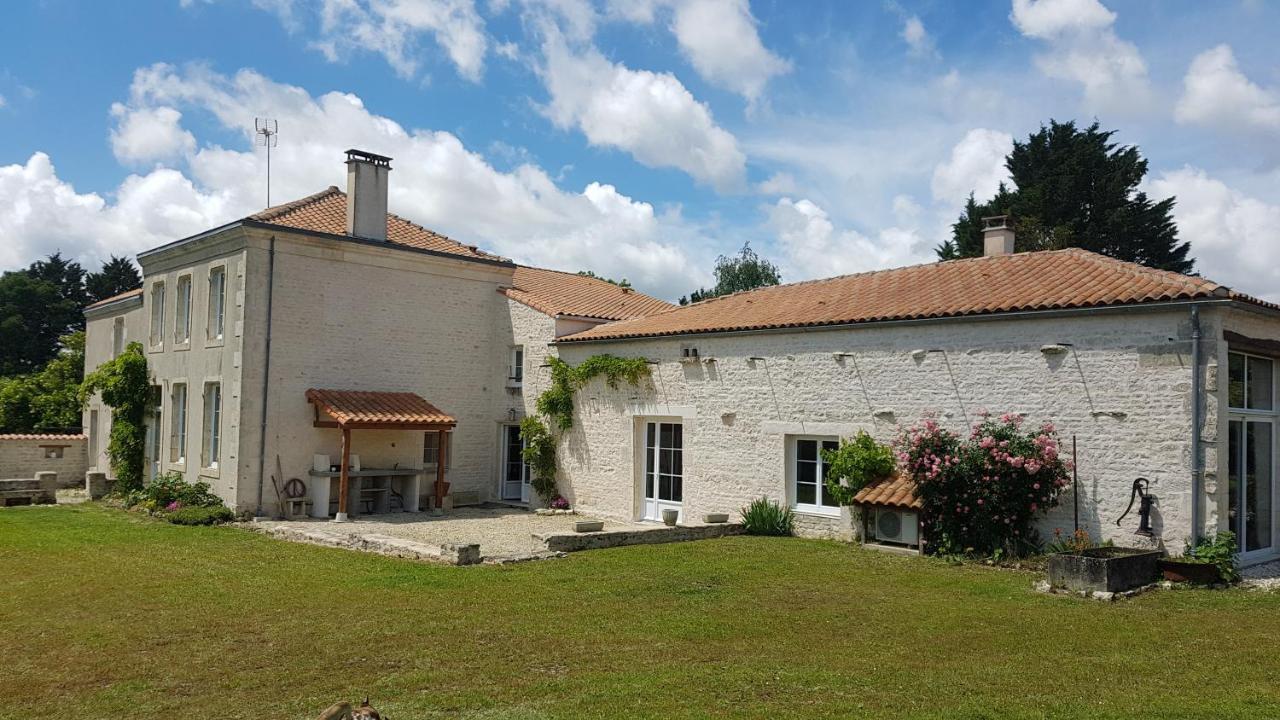 La Marsaisienne Hotel Exterior foto